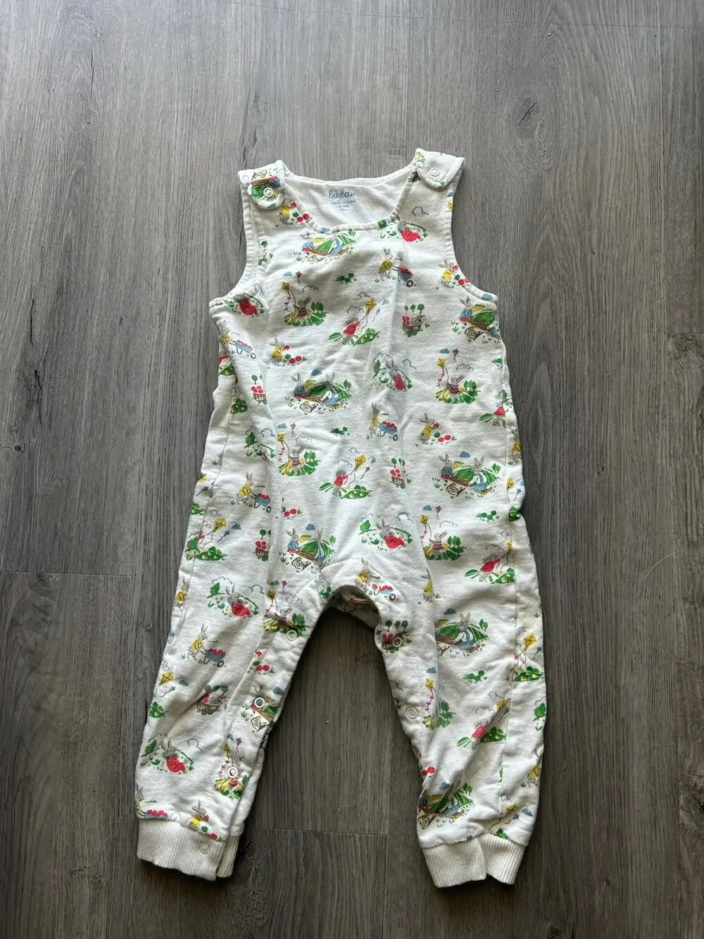 Baby boden romper with bunny and garden print size 18-24 months